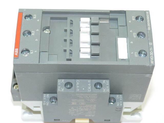 AF40-30-11-13 100-250V (AC3-18.5kW, AC1-70A, 3P CONTACTOR WITH 1NO+1NC)